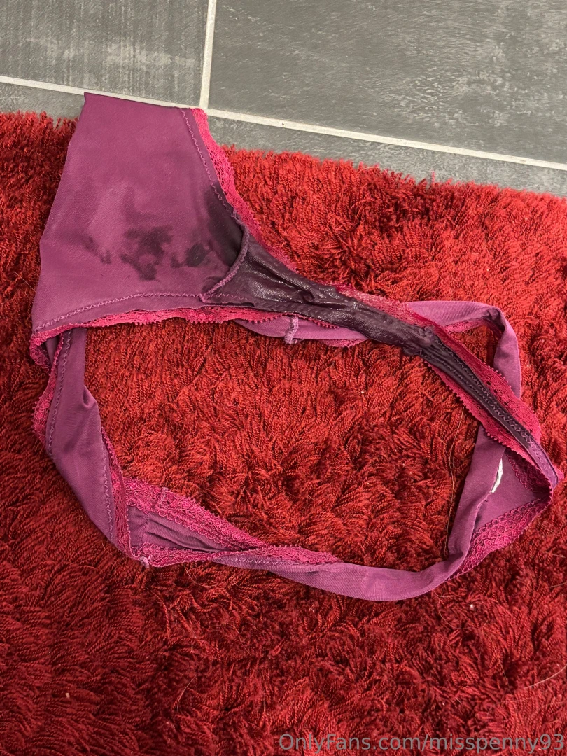 Oh wow literaly dripping 