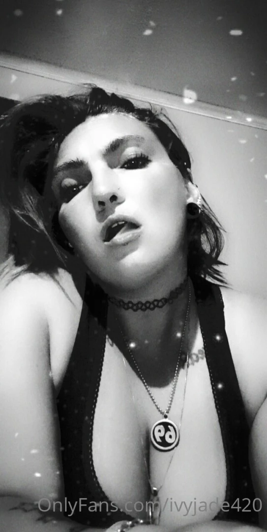 Madamivy420 