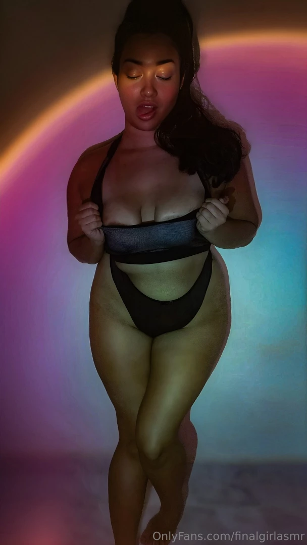 Could you help me take off my bra 