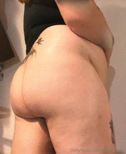 Big belly and big ass to match