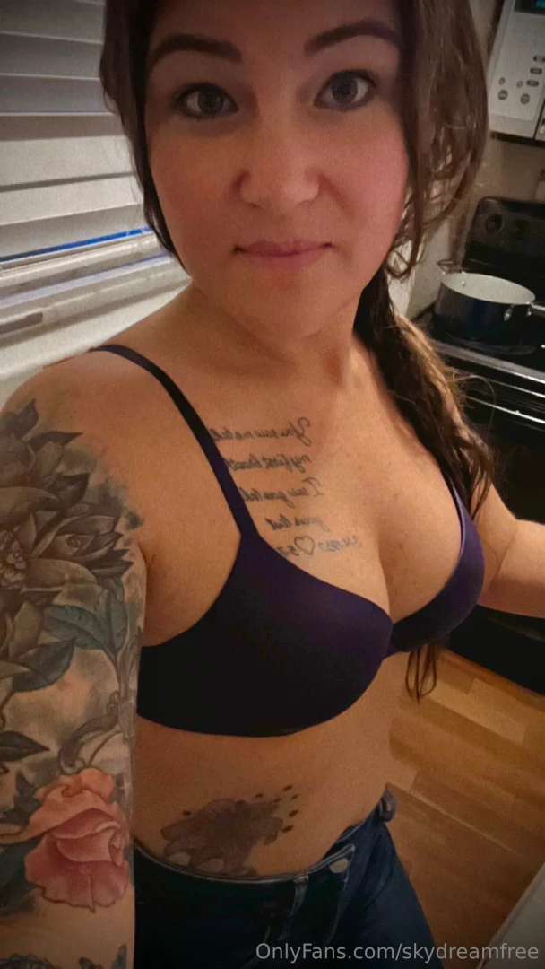 New bra who wants to see me take it off part 1 