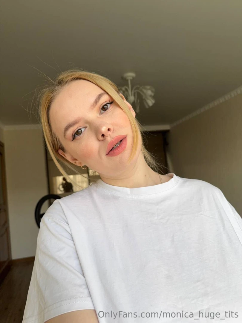 I love cute selfies just because they are little moments of happiness 
