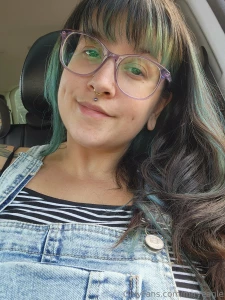 Im still taking a break i should be back after the holidays je suis