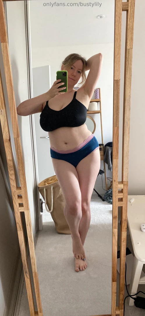 Mirror selfie part 118 