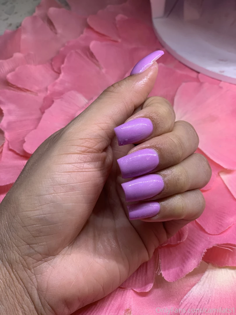 Do you guys like my nails 