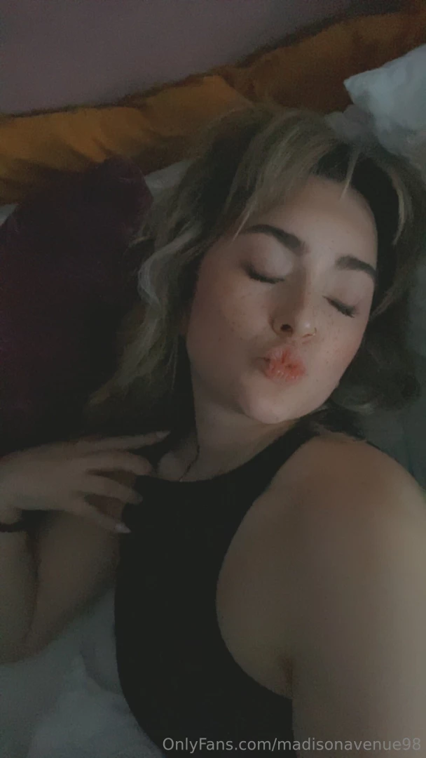 Just incase you forgot what my face looked like 