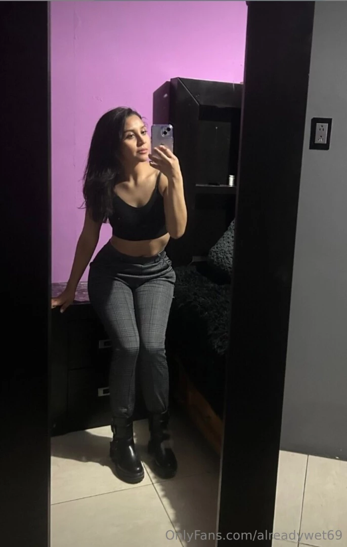 Follow my friend free subscription hi daddy i m dayna_sexy i hope you part 1 