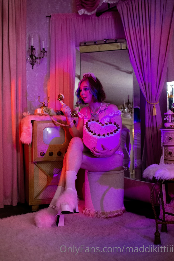 Hi yes hello who is this it s the birthday girl bitch leave a tip on part 3 