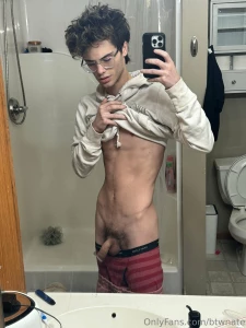 Message me daddy i ve been bored all night and wanna get this cock part 2
