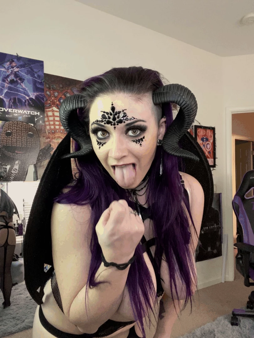 Did you buy my new succubus video you know you want tooooooooooooooo 