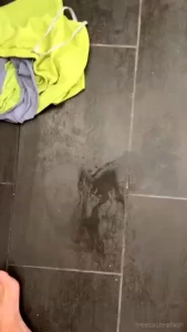 Omg i used this awesome red toy for the 1st time and it did not