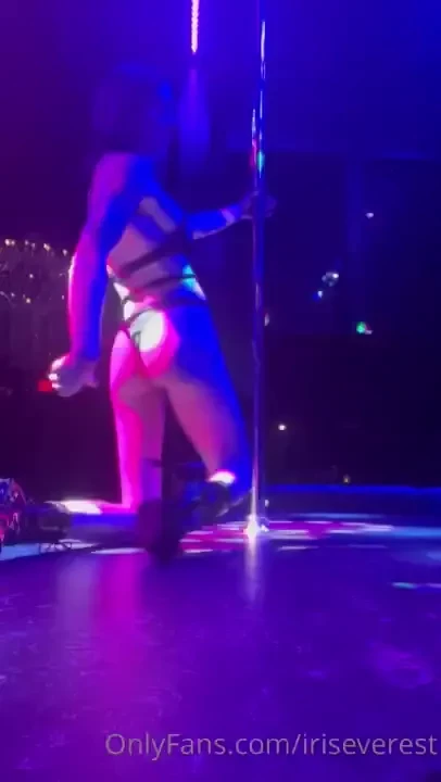 I went to a club across the street from rouge isn t it pretty how are 