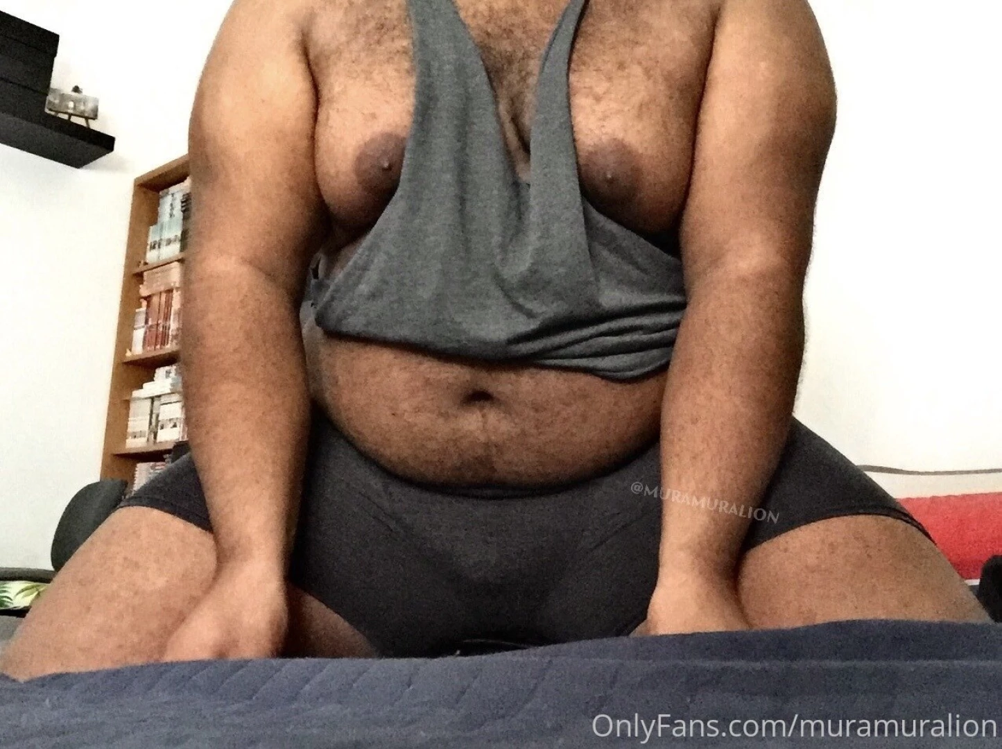 Wow now i get why people like wearing tank tops part 1 