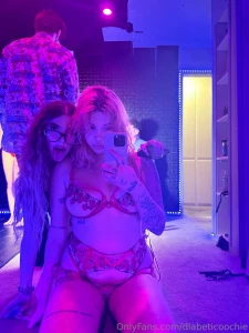 Comment to get a vid of us fucking in ur dm for a special price