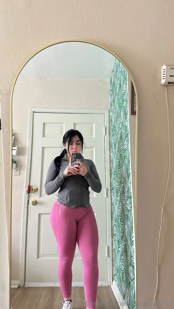 I think pink leggings were the move 