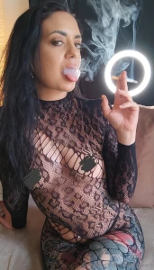 My smoke babes it is time for a video i m wearing my brand new body part 3