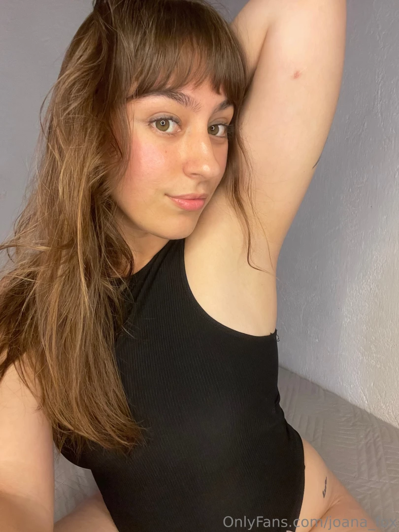 Worship and suck your goddess s white armpits 