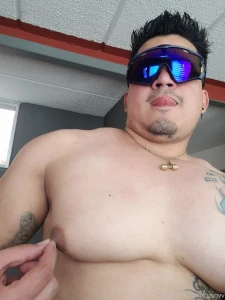 Quiero masturbarme en vivo contigo vamos a hacerlo prometo poner semen