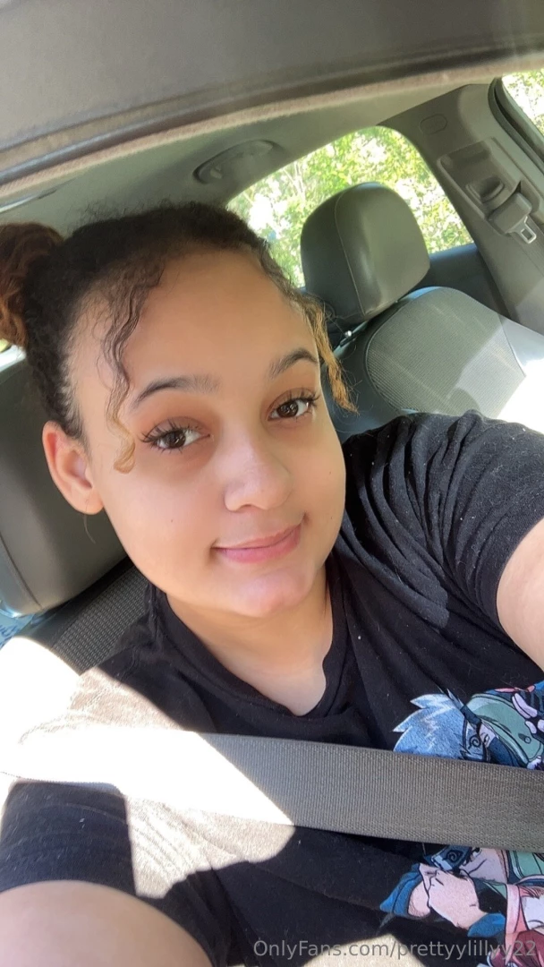 My vip page is on sale posted tons of new content lately prettylolavip 