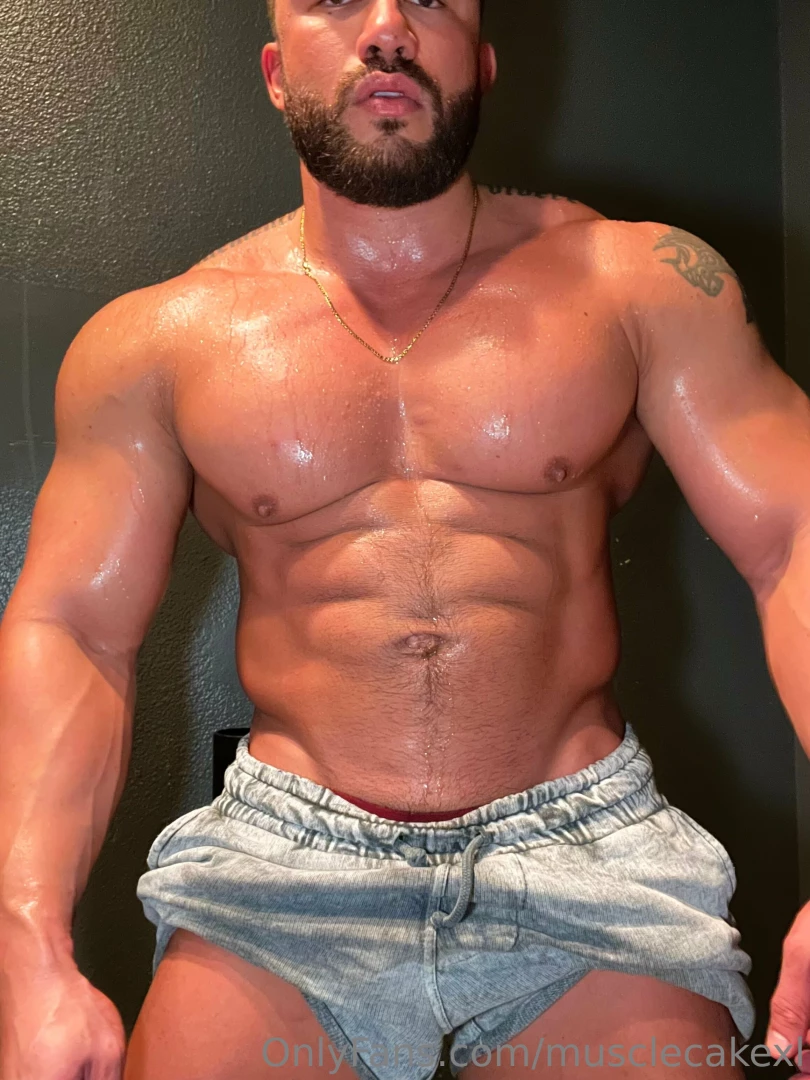 Muscle worship part 2 