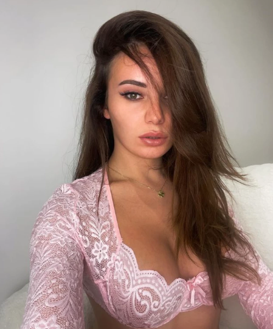 Slide in the dms for a good time 