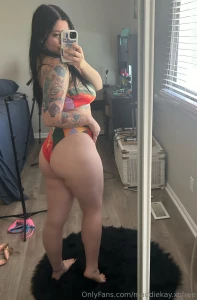 Which suit do you like more part 1