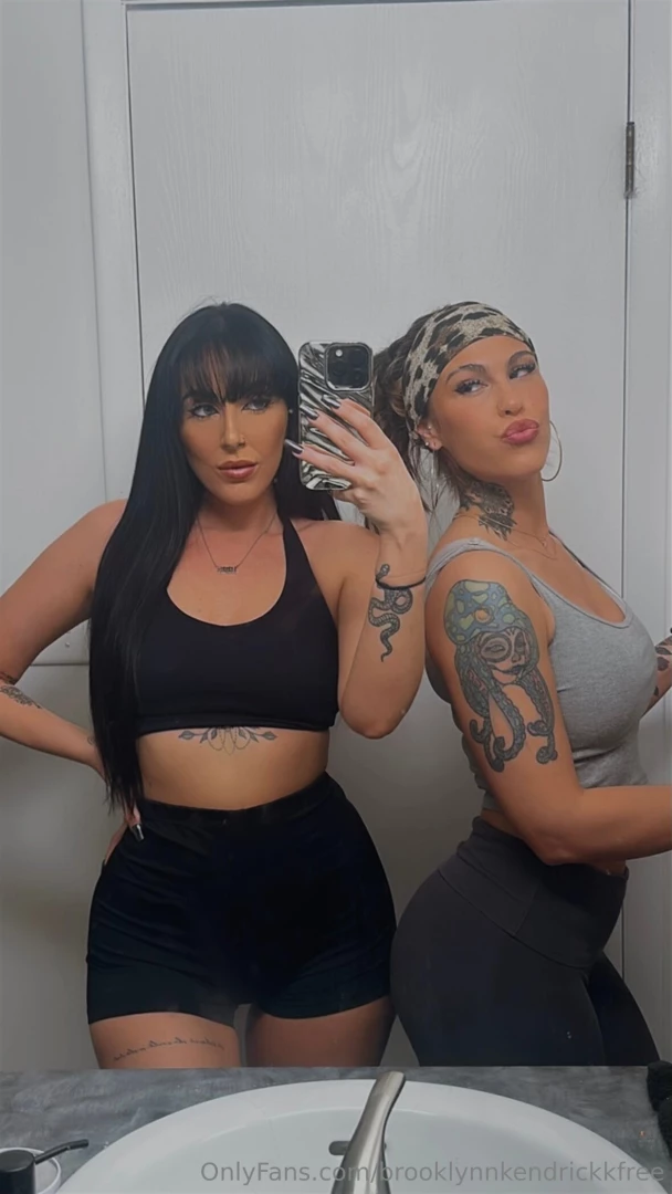 I ll be with shesxclusivevip again this weekend - live streaming amp 