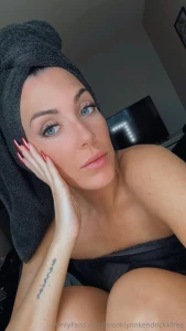 You look horny babe this milf mama can help you with that but first