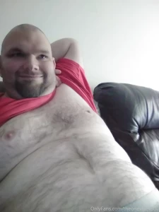 No girl wants me because i m ugly and fat and hairy i wish girls loved