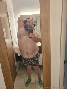 Having a down day today thought i d see if taking a few pics while part 1