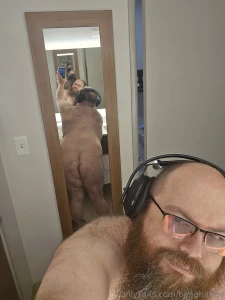 Having a down day today thought i d see if taking a few pics while part 2