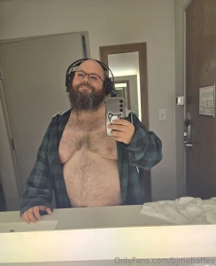 Having a down day today thought i d see if taking a few pics while part 4