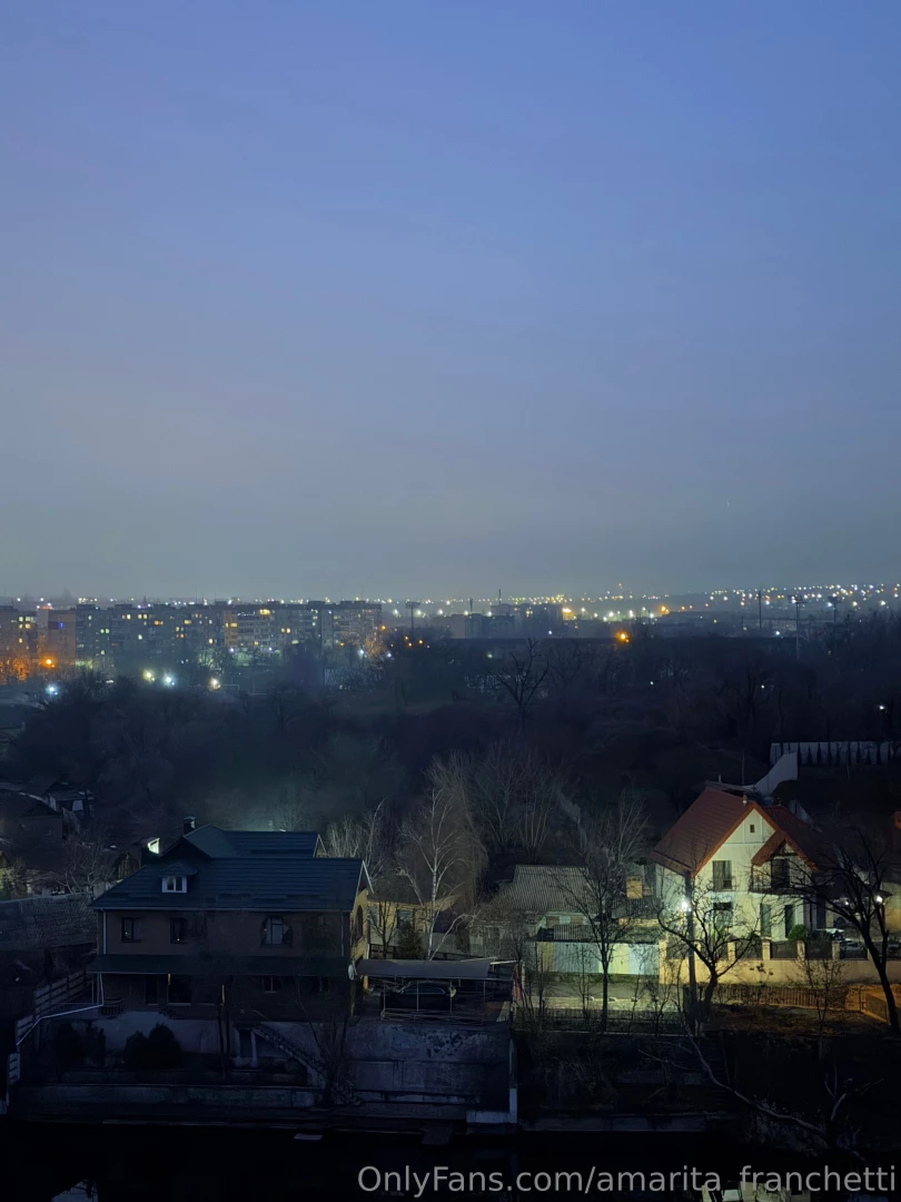 Look at my city through my eyes 