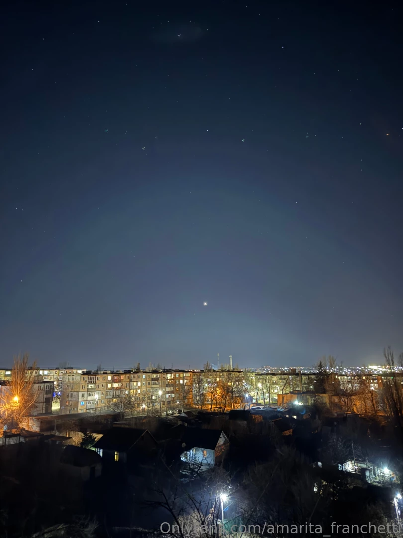 Night vibe i really like to walk at night but unfortunately it is not part 4 