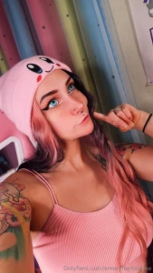 Be the one of the first 10 subs to get the 40 discount i just opened