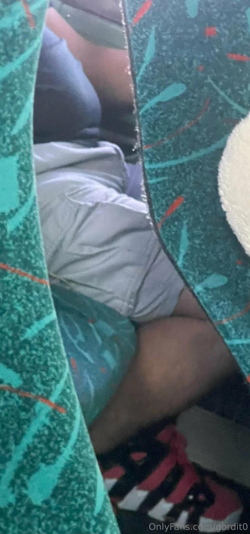 Que rico bulto se le marco a este chavo part 3 