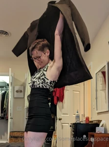 Mistresswithamullet looks pretty excited to go ride a real cock