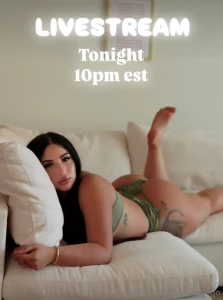 Back on your screen tonight at 10pm est babe cum play with me updated