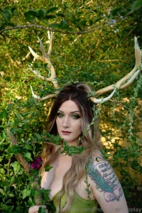 New set here is my oc wood elf daemoria bikini version i hope you love