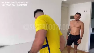 Despu s de un partido de futbol mi amigo me come el culo sudado after