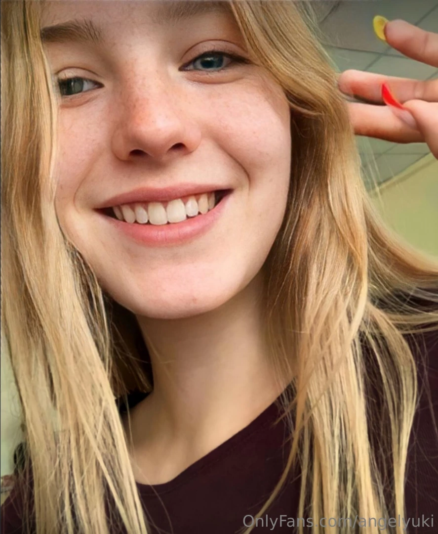 You should be here right now goldendivaa hot cutie goldendivaa is all part 11 