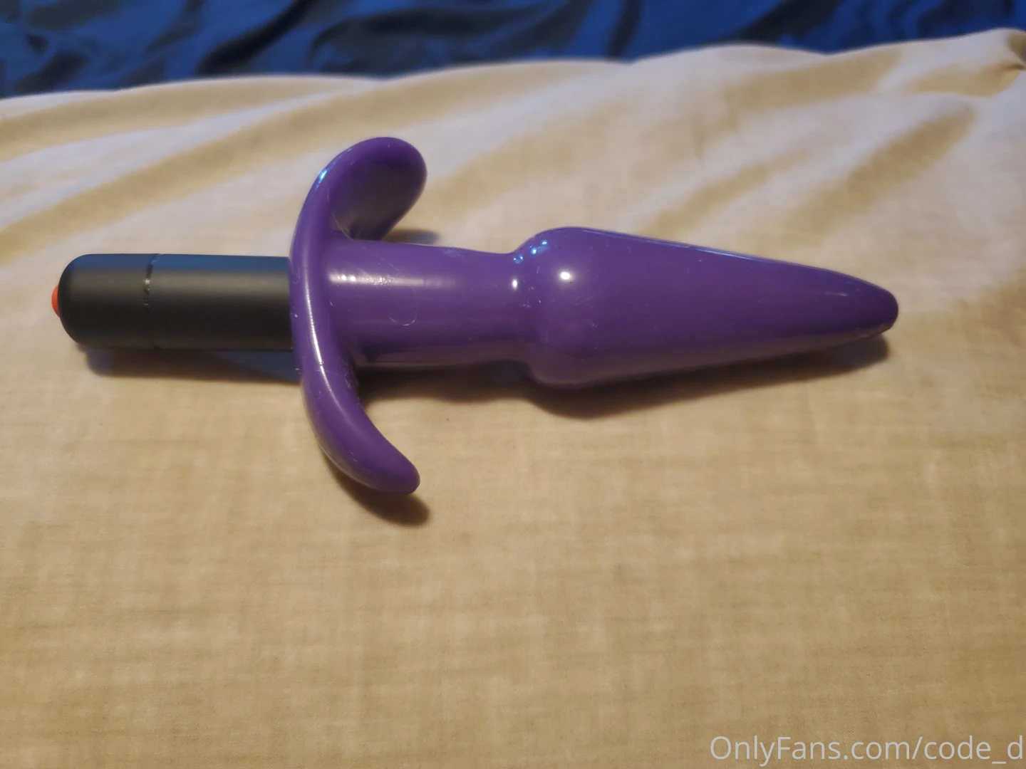 Watch me insert this purple butt plug and show it off 