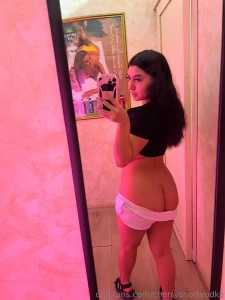 I dont wear any underwear