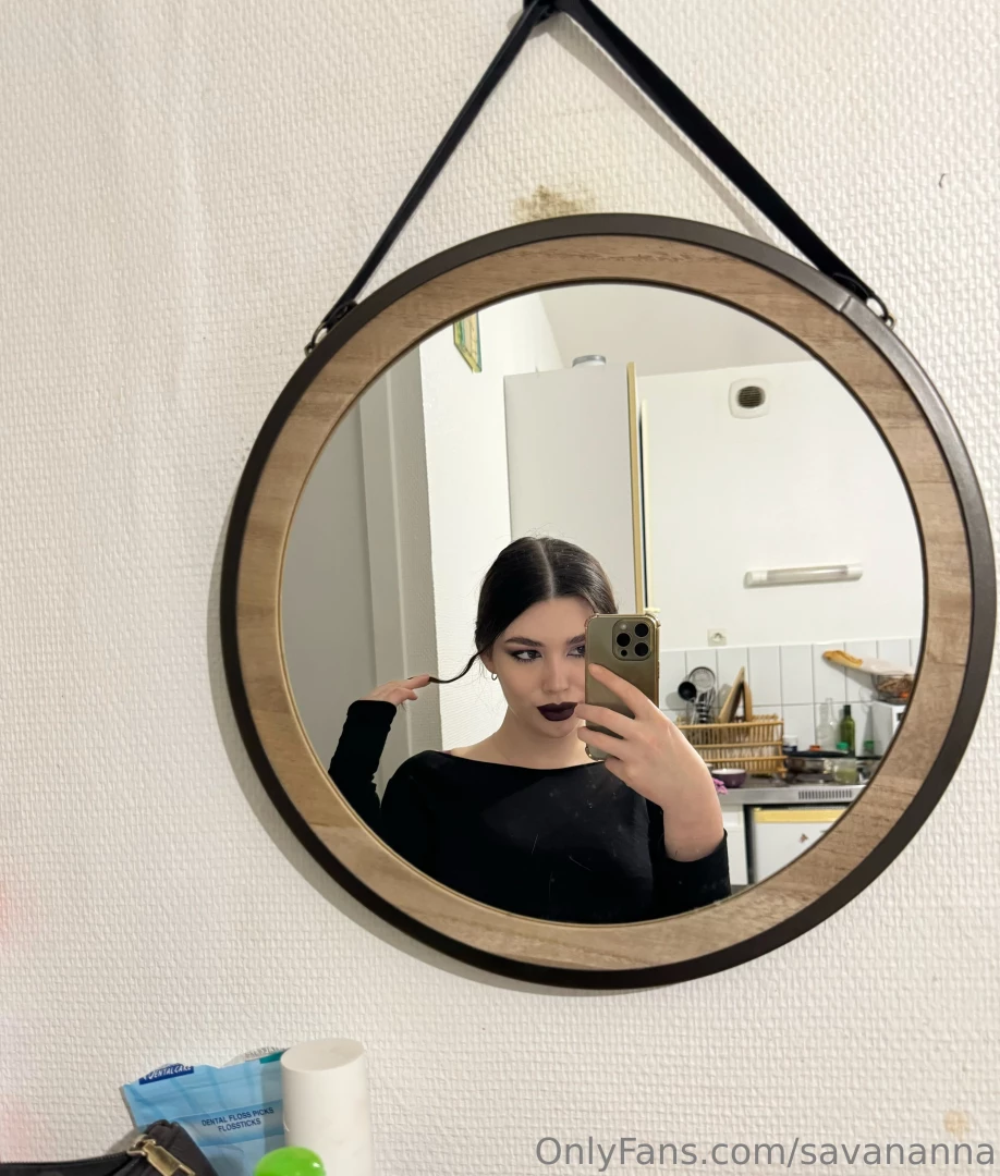 Taking a picture like this i was wondering if this style looks good on 