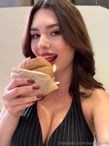 Imagine a juicy burger where the soft bun slowly melts in your hands