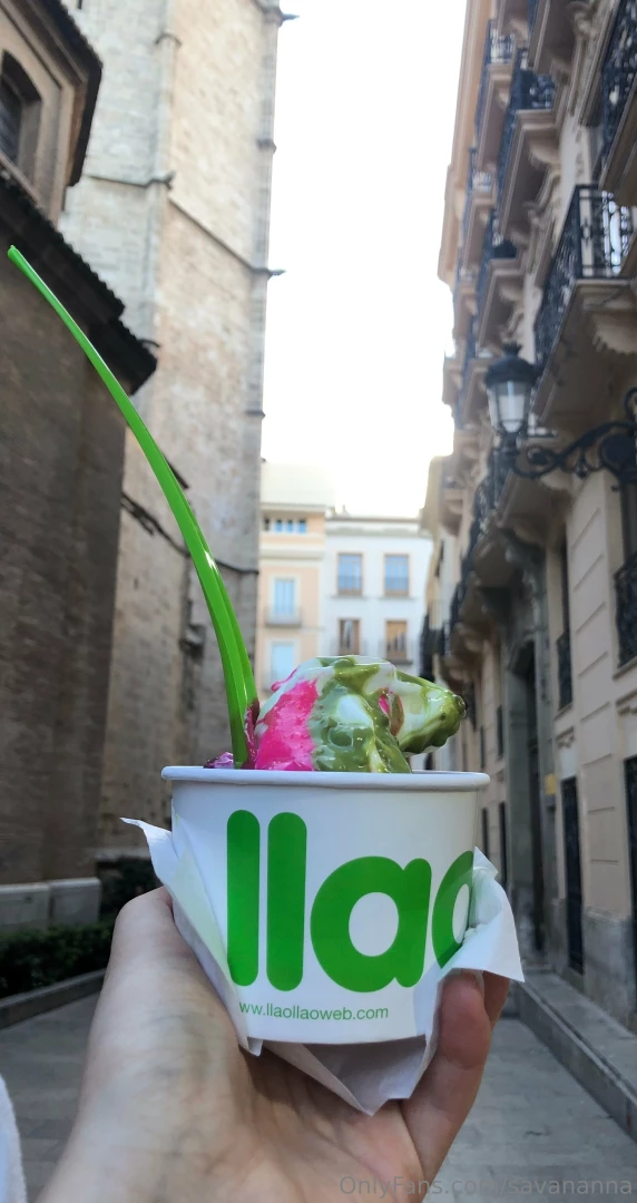 The most delicious dessert of my life a walk around the city only 