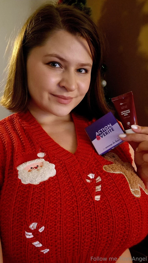 Day 4 i received a special gel for intense orgasm and cards that will 