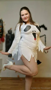 I love cosplay this halloween i wanna be your ghost can i live in your