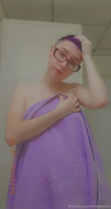 Hey guys here s a before my shower selfie i ve been dealing with