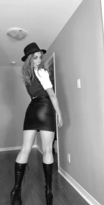 Which photo do you like the best 3 is my favourite i really love this part 3